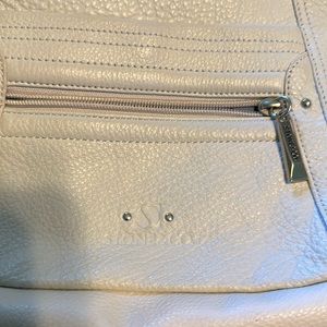 Cream, colored shoulder bag, stone, Company